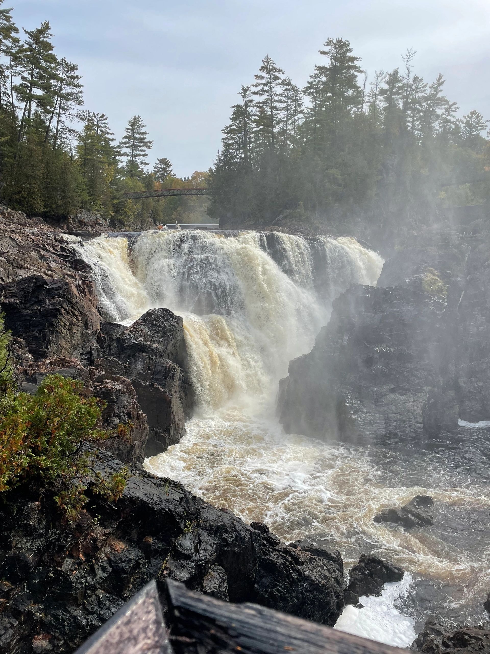 Chutes Coulonge waterfall